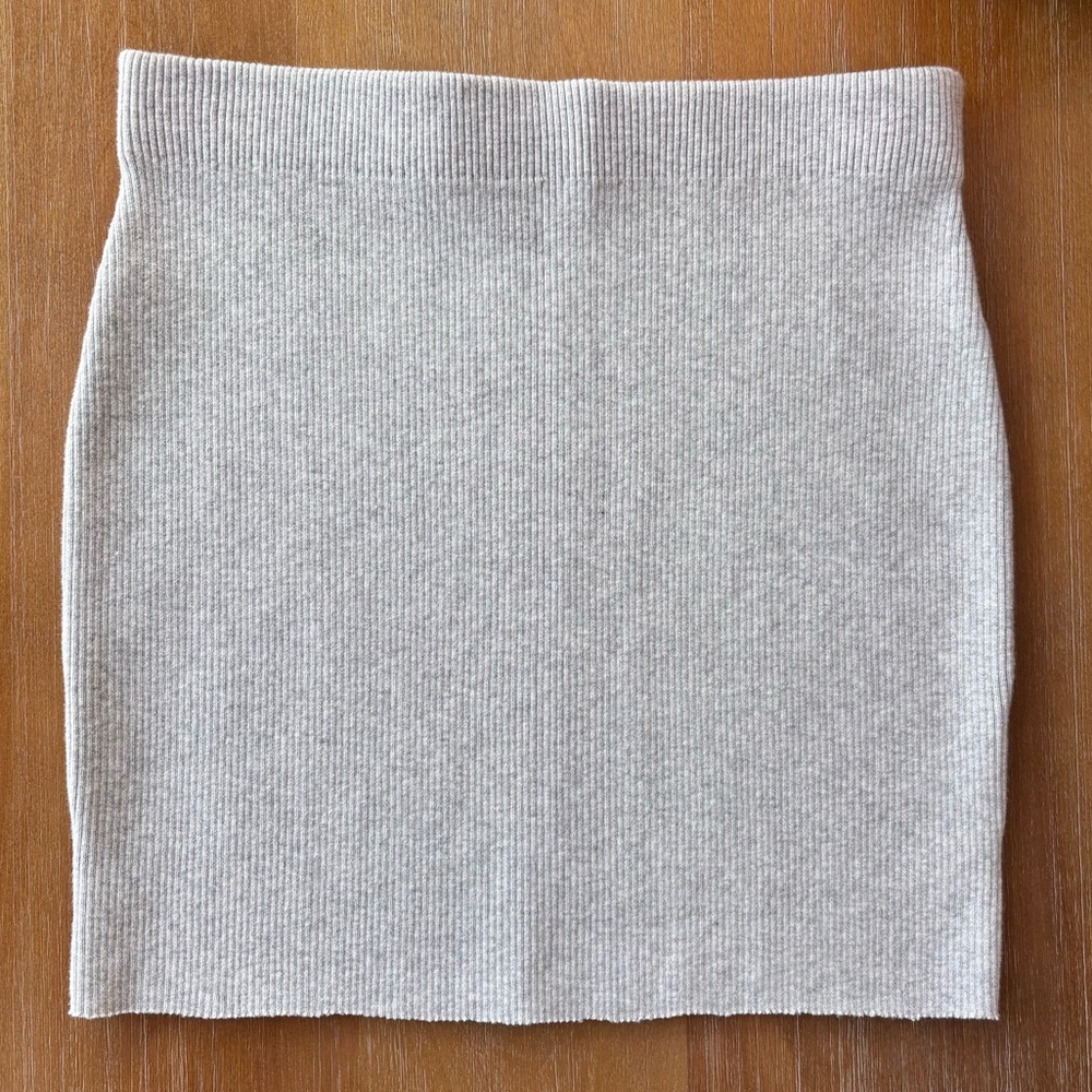 Express Light Gray Ribbed Skirt - Picture 7 of 11